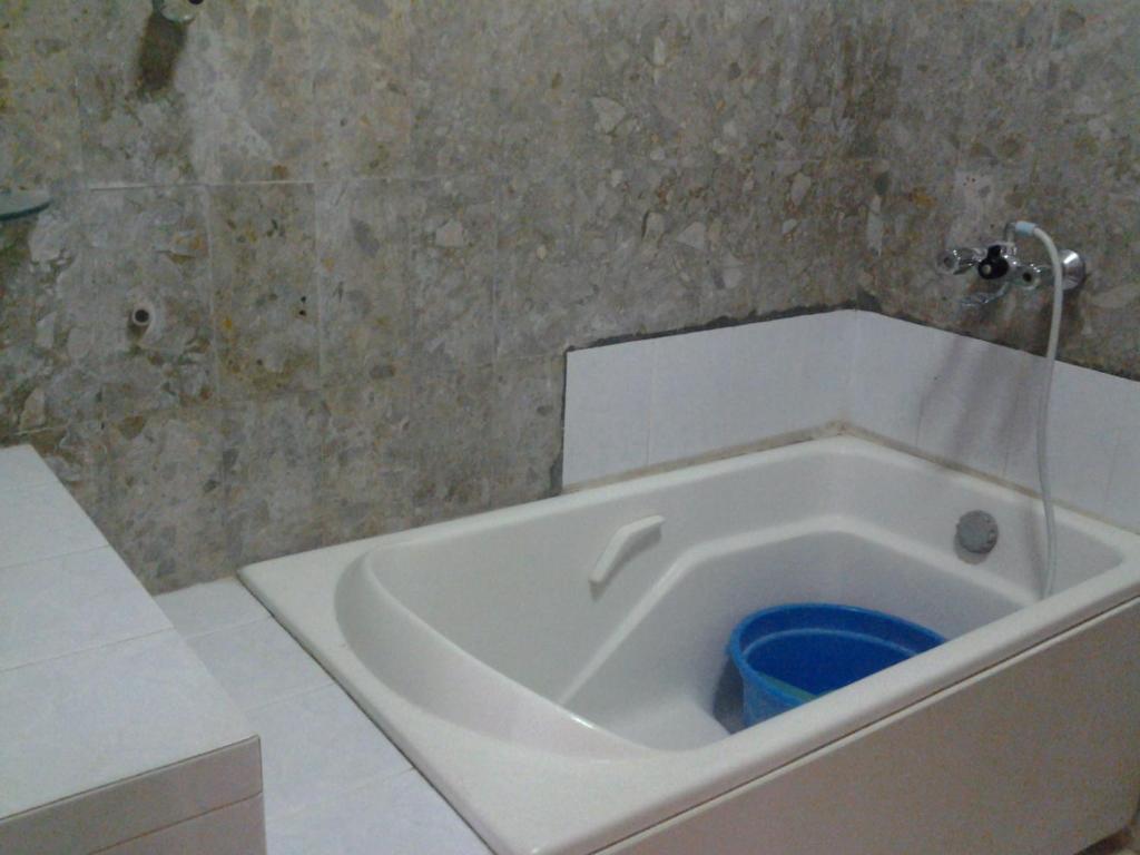 Villa And Resto Basanova Batu  Exterior foto